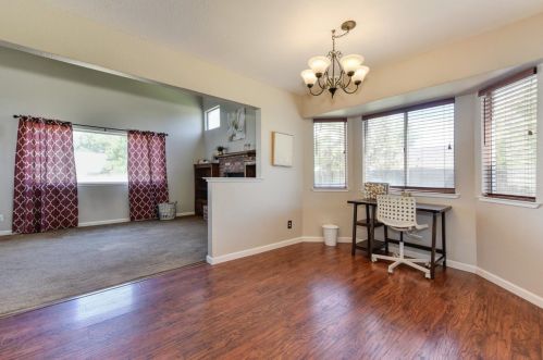 7064 Castle Creek Way, Rio Linda CA  95673-2441 exterior