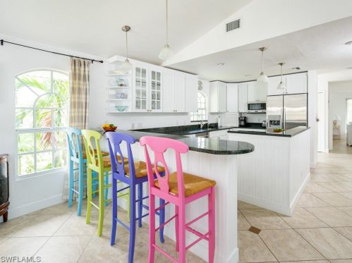 1015 Sand Castle Rd, Sanibel FL  33957-3614 exterior