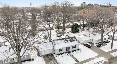 1071 Liberty St, Green Bay WI  54304-3854 exterior