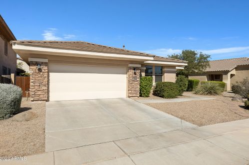 117 109th Dr, Avondale, AZ 85323-3322