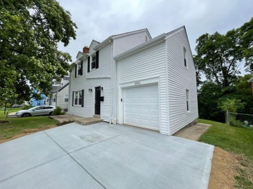 3922 Biehl Ave, Cincinnati, OH 45248-3204