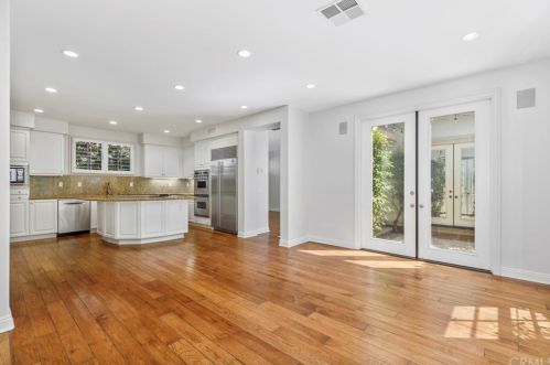 91 Old Course Dr, Newport Beach CA  92660-4268 exterior