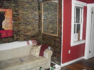 123 Myrtle St, Boston MA  02114-4401 exterior