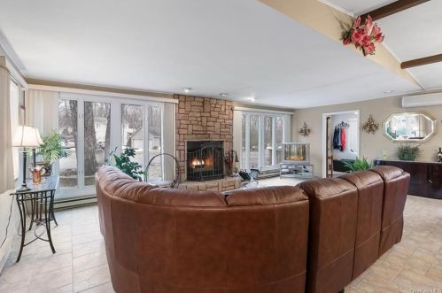 36 Nottingham Gate Rd, Rock Hill NY  12775-6505 exterior