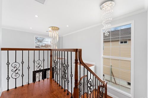 260-14 83rd Ave, Floral Park NY  11004-1604 exterior