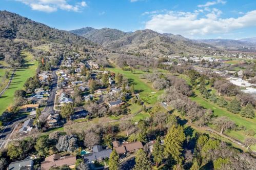 930 Live Oak Ave, Ukiah CA  95482-3733 exterior