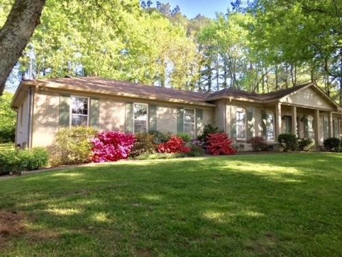 2204 Oakwood Dr, Franklin, TN 37064-4937