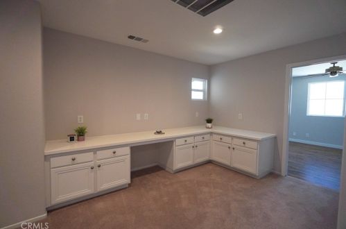 42333 Ridge View Dr, Lancaster CA 93536-7382 exterior