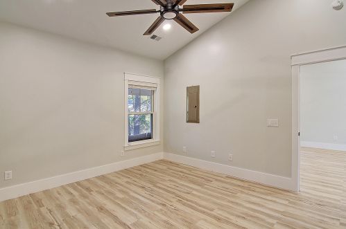 1713 Lauda Dr, Mount Pleasant SC  29464-9601 exterior