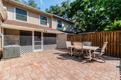 14677 Pine Glen Cir, Lutz FL  33559-3289 exterior