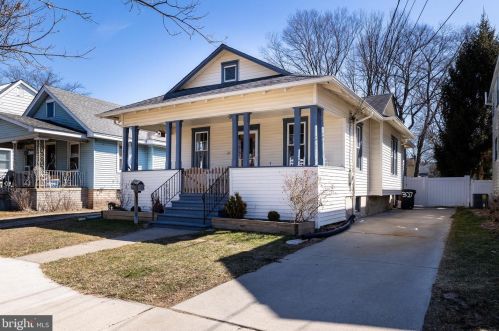 20 Walnut Ave, Camden, NJ 08109-2313