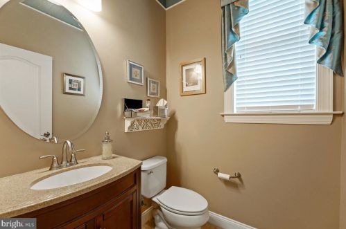 830 Woods End Ct, Collegeville PA  19426-2912 exterior