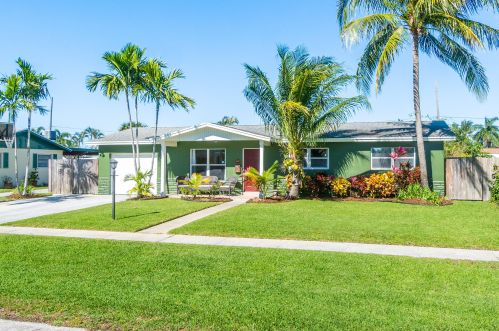 2651 Mores Rd, West Palm Beach, FL 33406-7714