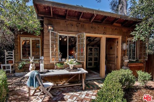 21658 Encina Rd, Topanga CA  90290-3524 exterior