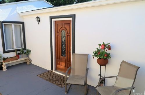 110 Forhan St, Long Beach, CA 90805-2241