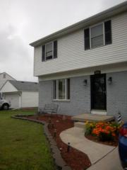 2157 Hoops Dr, Toledo, OH 43611-1811