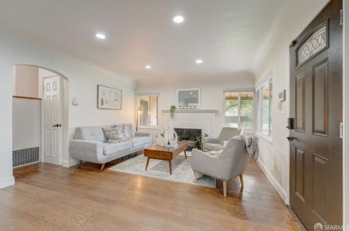 6101 Hillmont Dr, Oakland, CA 94605-1829
