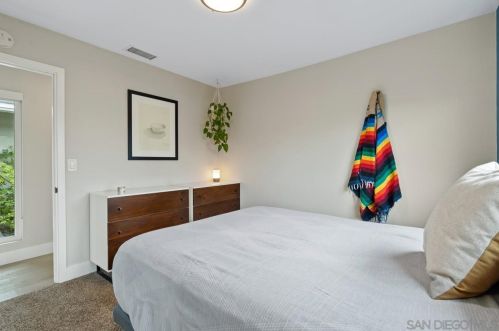 3987 Broadlawn St, San Diego CA 92111-3318 exterior