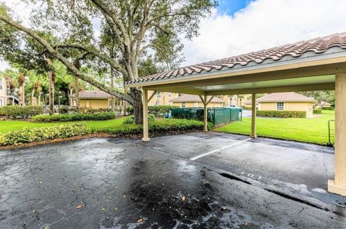 792 Eagle Creek Dr, Naples FL  34113-8004 exterior