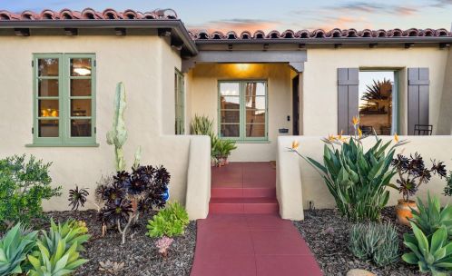 5217 Canterbury Dr, San Diego, CA 92116-2007