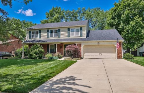 5248 Autumnwood Dr, Cincinnati, OH 45242-8004