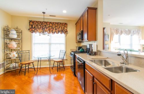 1207 Lilac Ct, Lansdale PA 19446-7613 exterior