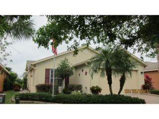409 Grand Canal Dr, Kissimmee, FL 34759-4351