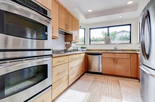 4108 Konya Dr, Torrance CA 90503-1826 exterior