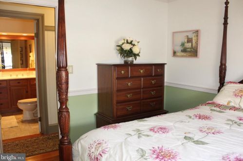 1188 Marie Ave, Ephrata PA  17522-1524 exterior