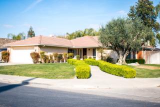 212 Newberg St, Bakersfield, CA 93314-3844