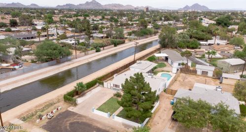 4333 17 Ave, Phoenix AZ 85085-6300 exterior