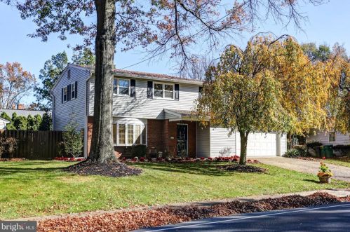 408 Orrs Bridge Rd, Camp Hill, PA 17011-1443