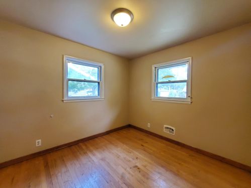 5151 83rd St, Milwaukee WI  53218-3647 exterior