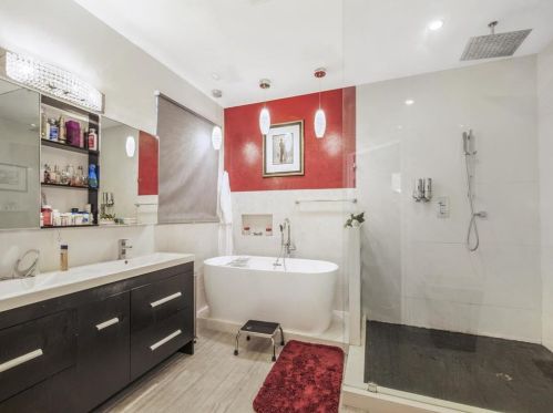 43 Knightsbridge Dr, Conroe TX 77385-3449 exterior