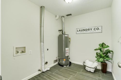 2012 Paisley St, Denton TX  76209-4755 exterior