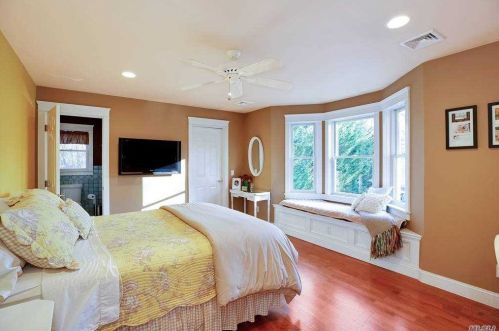 2600 Paradise Point Rd, Southold NY  11971-5109 exterior