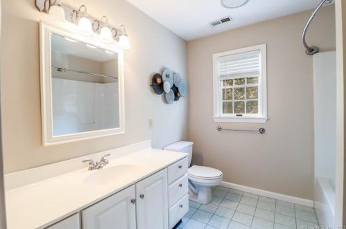 13 Rajcula Farm Rd, Brookfield Center CT  06804-1200 exterior