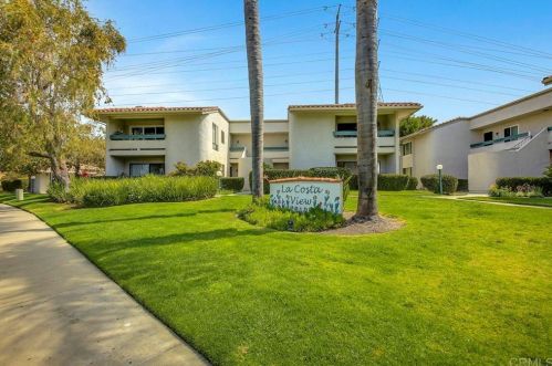 2308 Altisma Way, Carlsbad CA  92009-8810 exterior