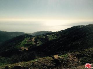 9590 Cotharin Rd, Malibu, CA 90265-2111