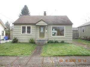 1216 79th Ave, Portland, OR 97213-6826
