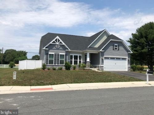 19550 Drummond Dr, Slaughter Beach, DE 19963-4205