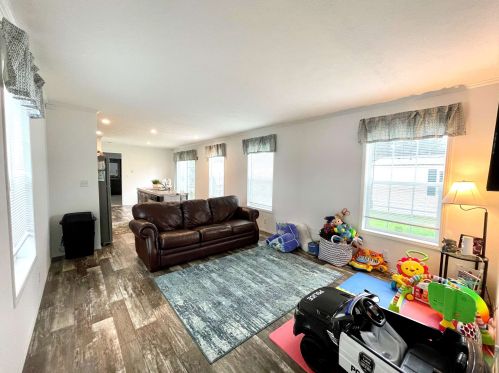 26 Cedar St, Hinsdale NH  03451-2426 exterior