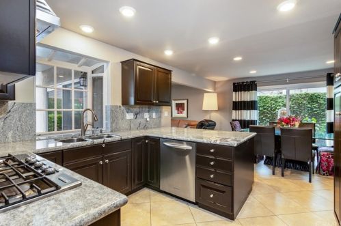3571 Julian Ave, Long Beach CA  90808-3111 exterior