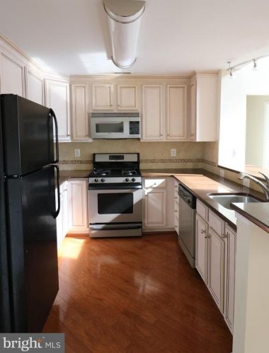 4308 Lydia Hollow Dr, Glen Mills, PA 19342-1068