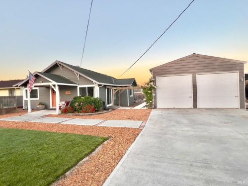 1233 Gordon Ln, Santa Rosa, CA 95404-5602