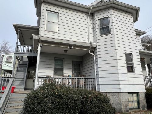 186 Derby Ave, Derby CT  06418-2010 exterior