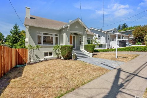 2511 Damuth St, Oakland, CA 94602-3011