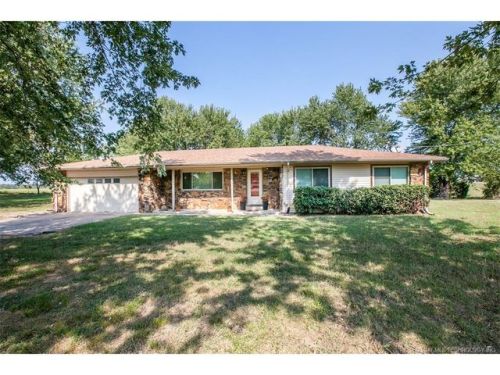 30202 Ridge Rd, Catoosa, OK 74015-6176