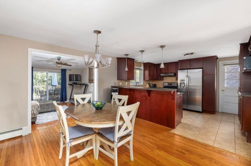 32 Rolling Acres Dr, Cumberland RI  02864-2614 exterior