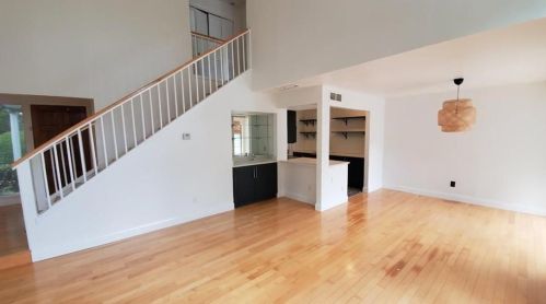 9208 Rodeo Dr, Irving TX  75063-4601 exterior